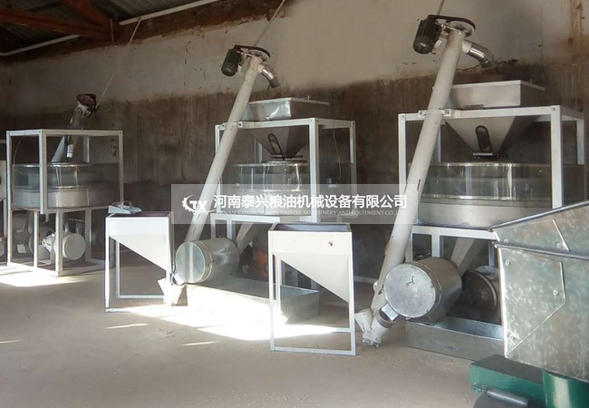 小型全自動石磨面粉機